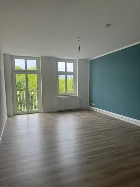 Helle, modernisierte 2-Zimmer-Wohnung mit Einbauküche in zentraler Lage von Berlin — photo 1